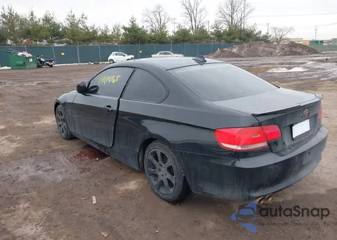 2010 BMW 328I xDrive z USA, uszkodzony, nr VIN WBAWV5C59AP082042